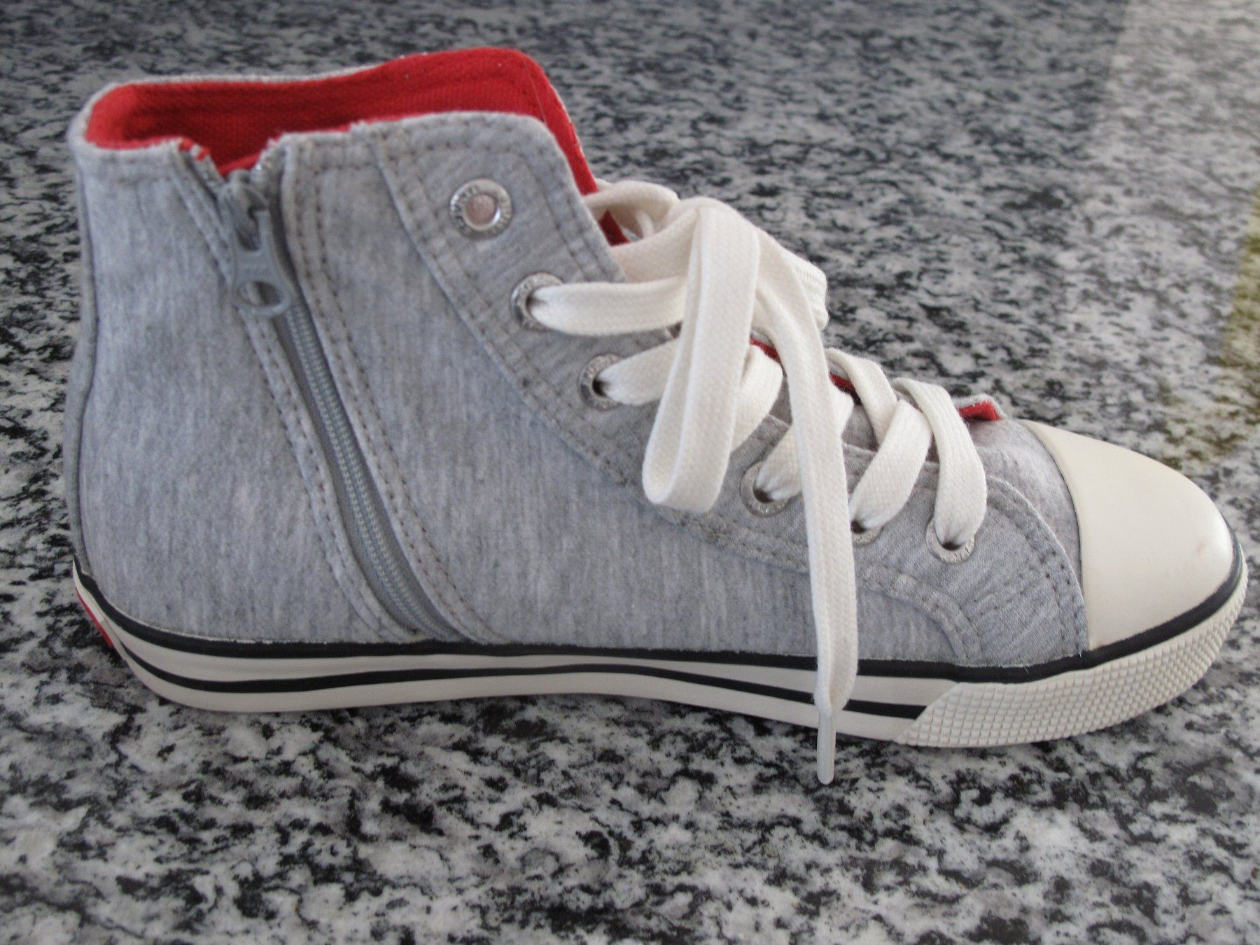 Esprit Scarpe per ragazze: Esprit Sneakers Gr. 34 (22 cm) – Nuovo e nell'imballaggio originale da Wetzikon ZH venduto da EvisStore 2