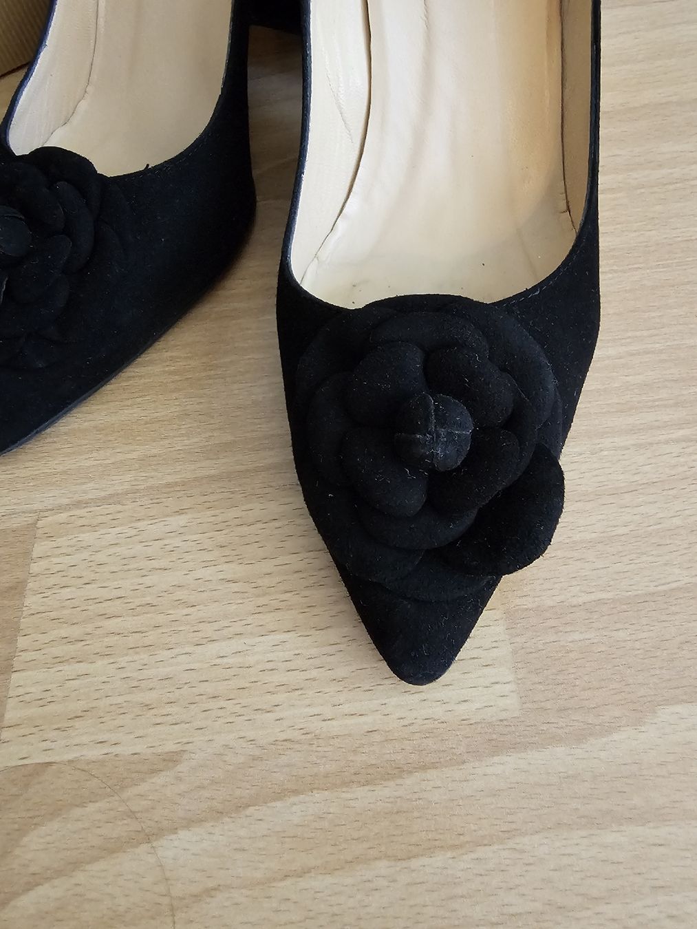 Damenschuhe: Pedro Miralles, Wildleder Pumps, Gr. 41 – Gebraucht aus Wettswil von Alena.RR 2