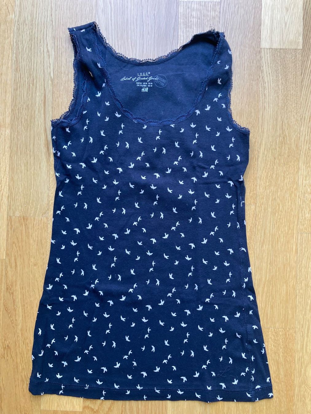 H&M Tops: Top mit Vogelprint | H&M * Grösse M – Gebraucht aus Basel von AufeinenBlick