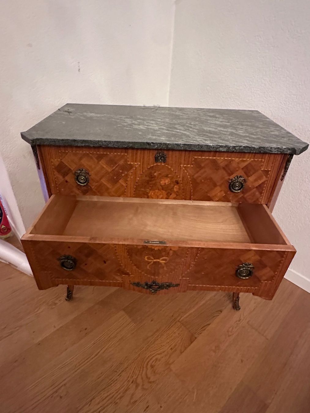 Kommoden: Tolle Antike Kommode/ Sideboard – Gebraucht aus Langnau am Albis von jos_r92z 1