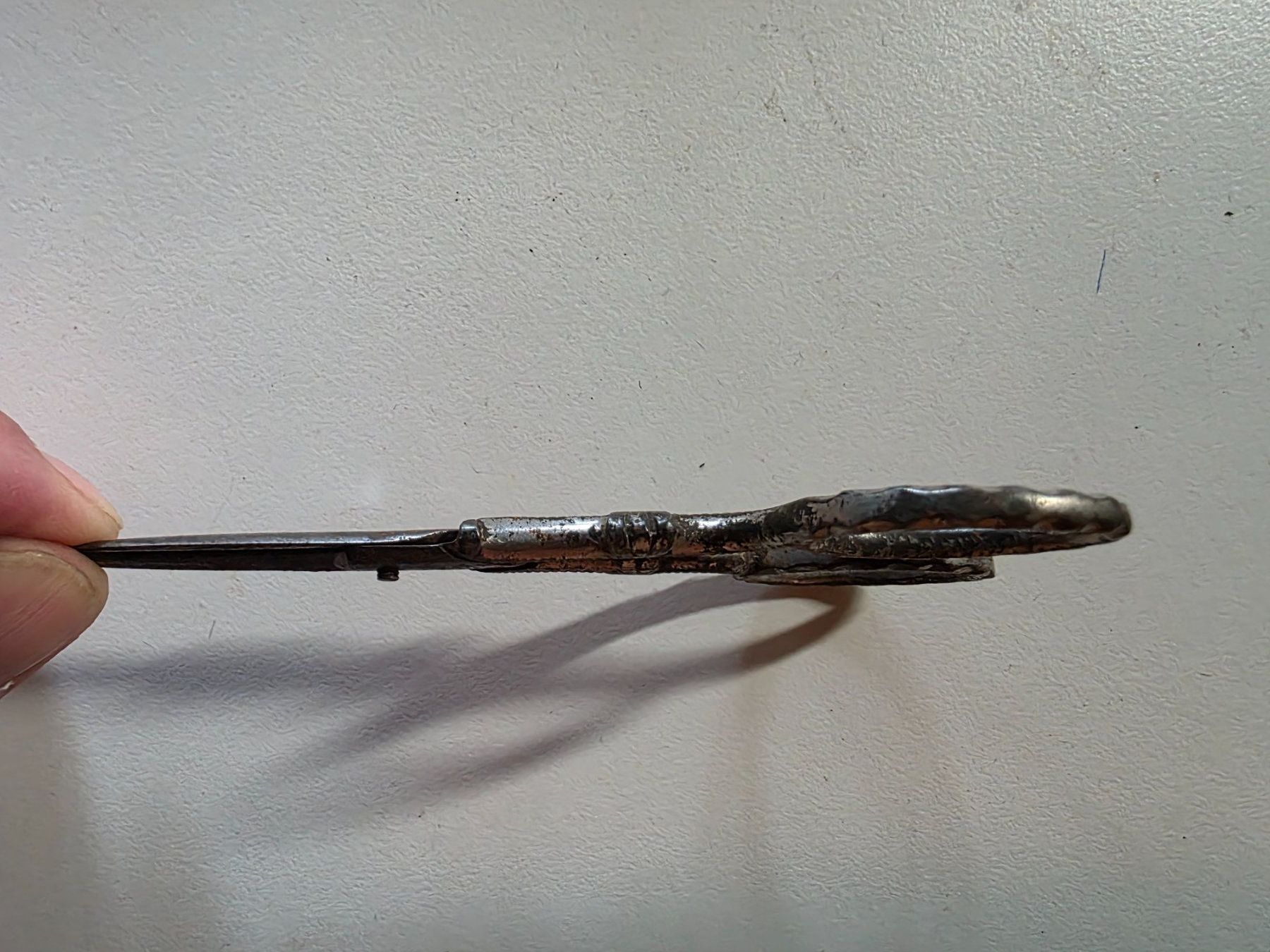 Alle Werkzeuge: antike feine Schere 11 cm – Gebraucht aus Walterswil BE von Lonitti 4