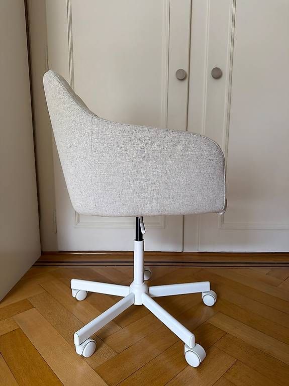Sedie: Chaise de bureau – Usato da Lausanne venduto da ant_yg8d 2