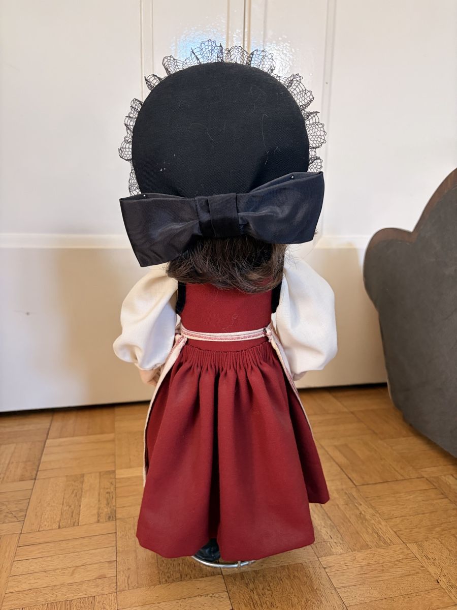 Puppen: Trachtenpuppe – Gebraucht aus Biel/Bienne von shekinah20 3