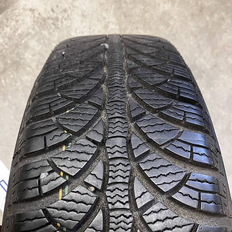 Citroën Pneus & Kompletträder: 4 x Winterräder - Citroën C3 - 6.2/7.6mm – Gebraucht aus Gipf-Oberfrick von car4y0u 4