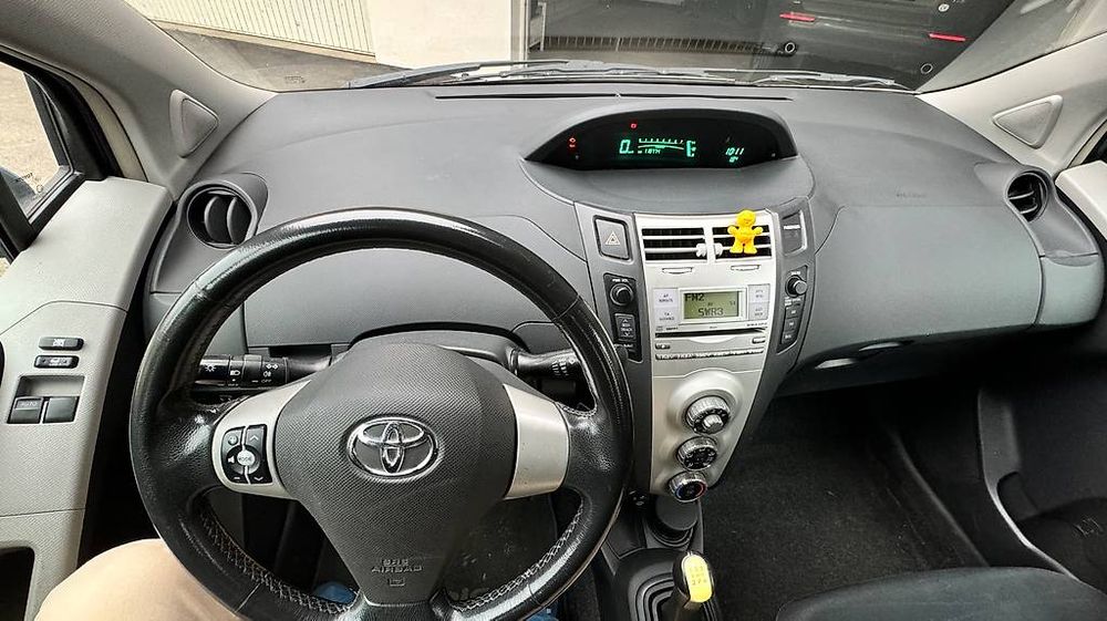 Toyota Automobili: Toyota Yaris 1.3 – Usato da Beringen venduto da Bbuna1 4