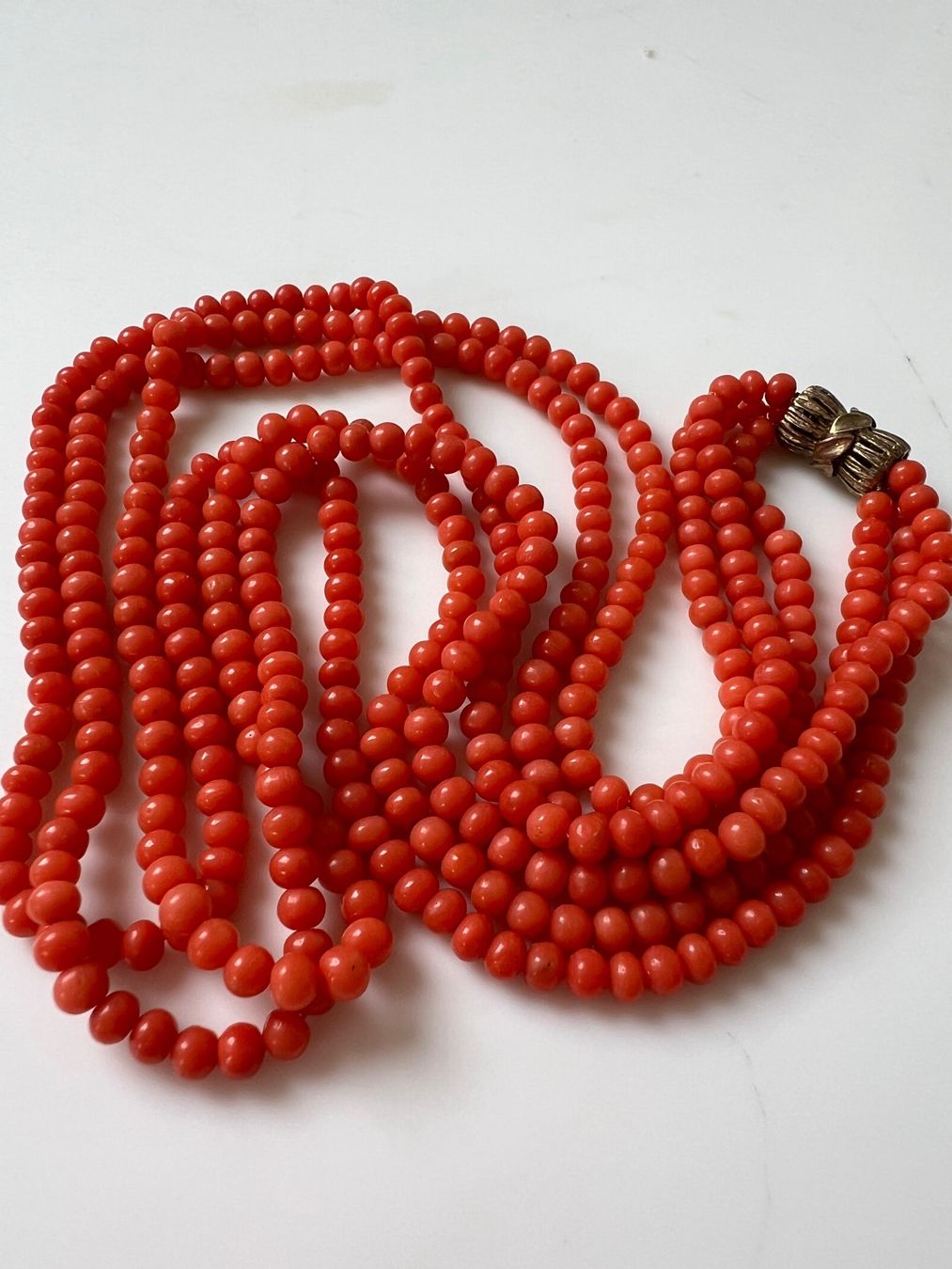 Catenine: Korallen kette 2 – Usato da Lengnau BE venduto da Luan2014