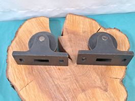 2 antike massive Bock Rollen, Stahl / Eisen (LOT2740X#AWZ9)