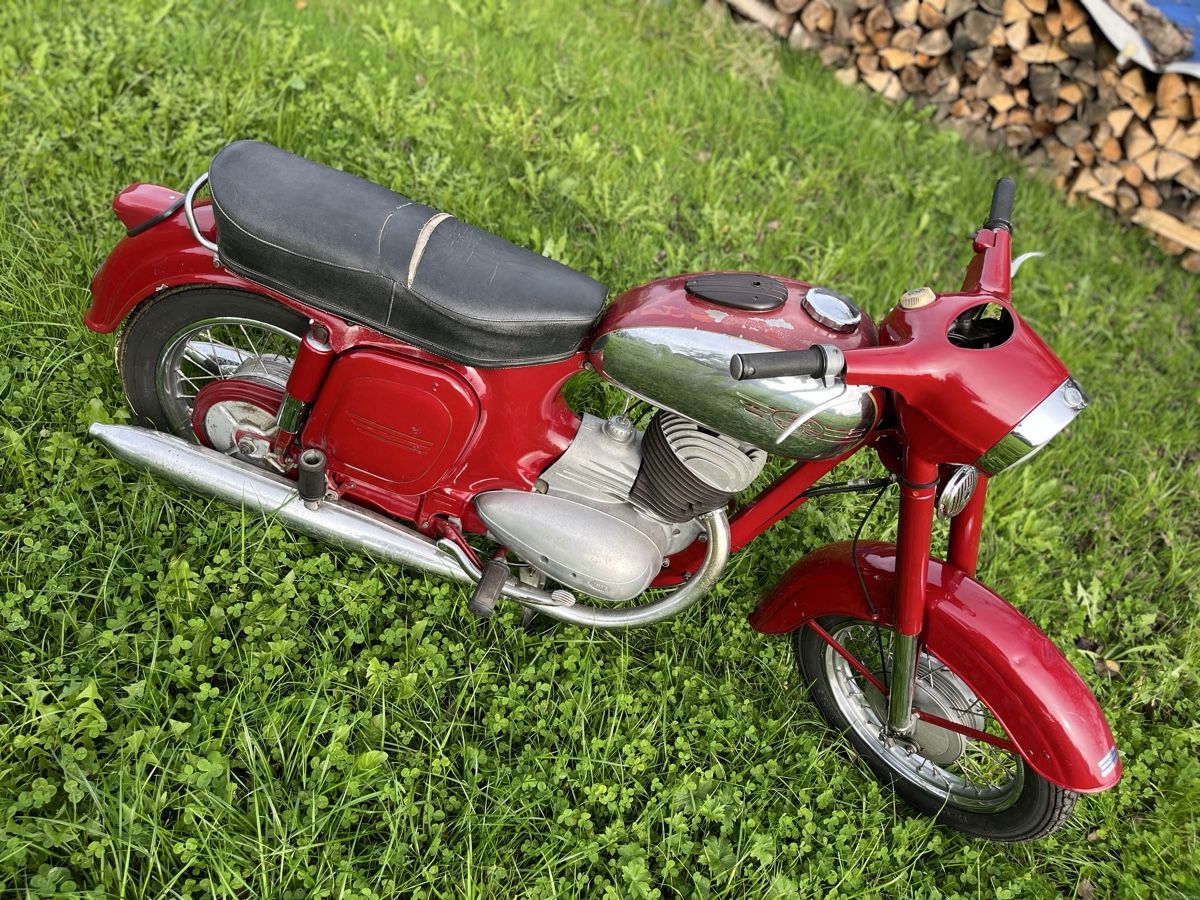 Jawa Strada: Jawa 559 250ccm – Difettoso da Ballwil venduto da snap-master 4
