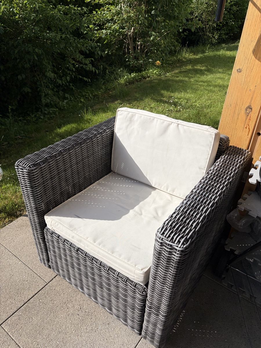 Poltrone: Gratis Gartensessel Rattan mit Polster – Usato da Othmarsingen venduto da che_n8zz 1