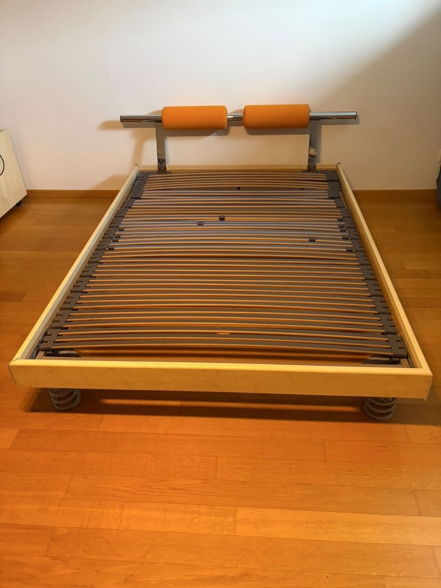 Betten: Bett mit Lattenrost  – Gebraucht aus Windisch von lucky71798