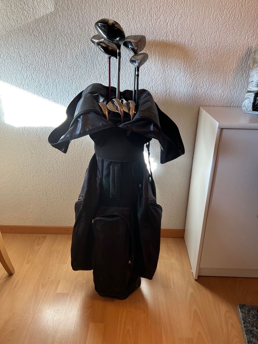Mazze & Set: Golftasche mit Schlägern – Usato da Grosswangen venduto da Second_hand_paradise