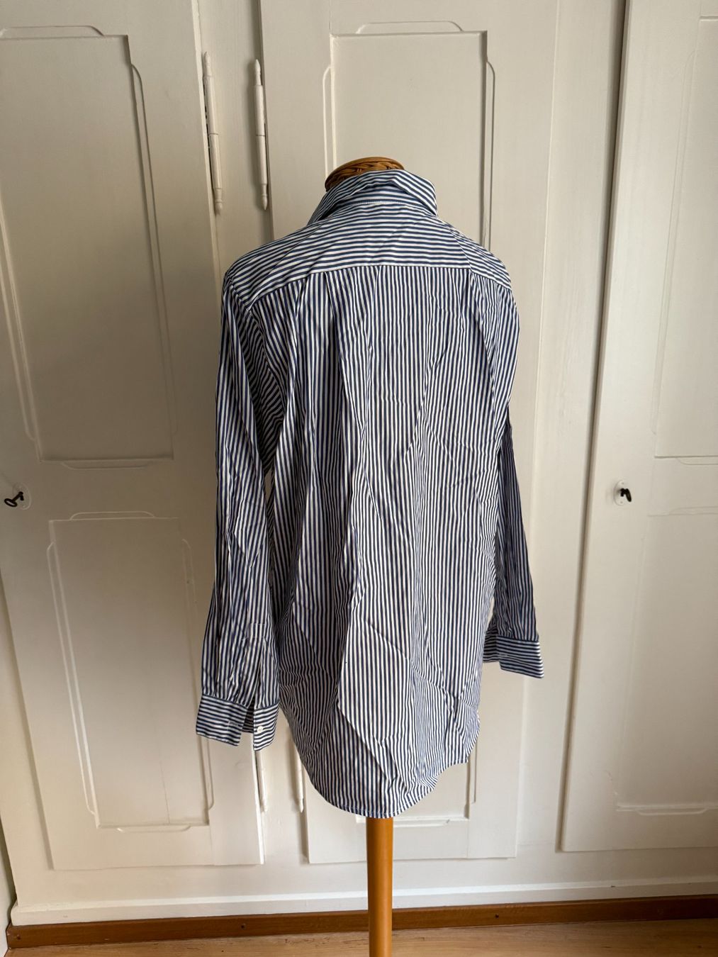 Zara Camicette: ZARA - Bluse blau-weiss gestreift S – Usato da Zürich venduto da Diazaio 2
