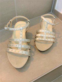 Scarpe da donna: SaNdaLette – Usato da Winkel venduto da zeho 1