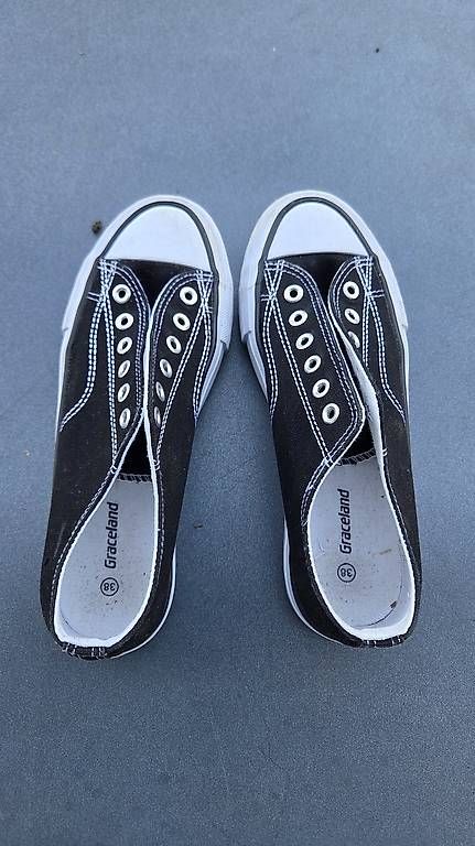 Herrenschuhe: Gebraucht aber in gutem Zustand – Gebraucht aus Pfaffnau von Hawaiano