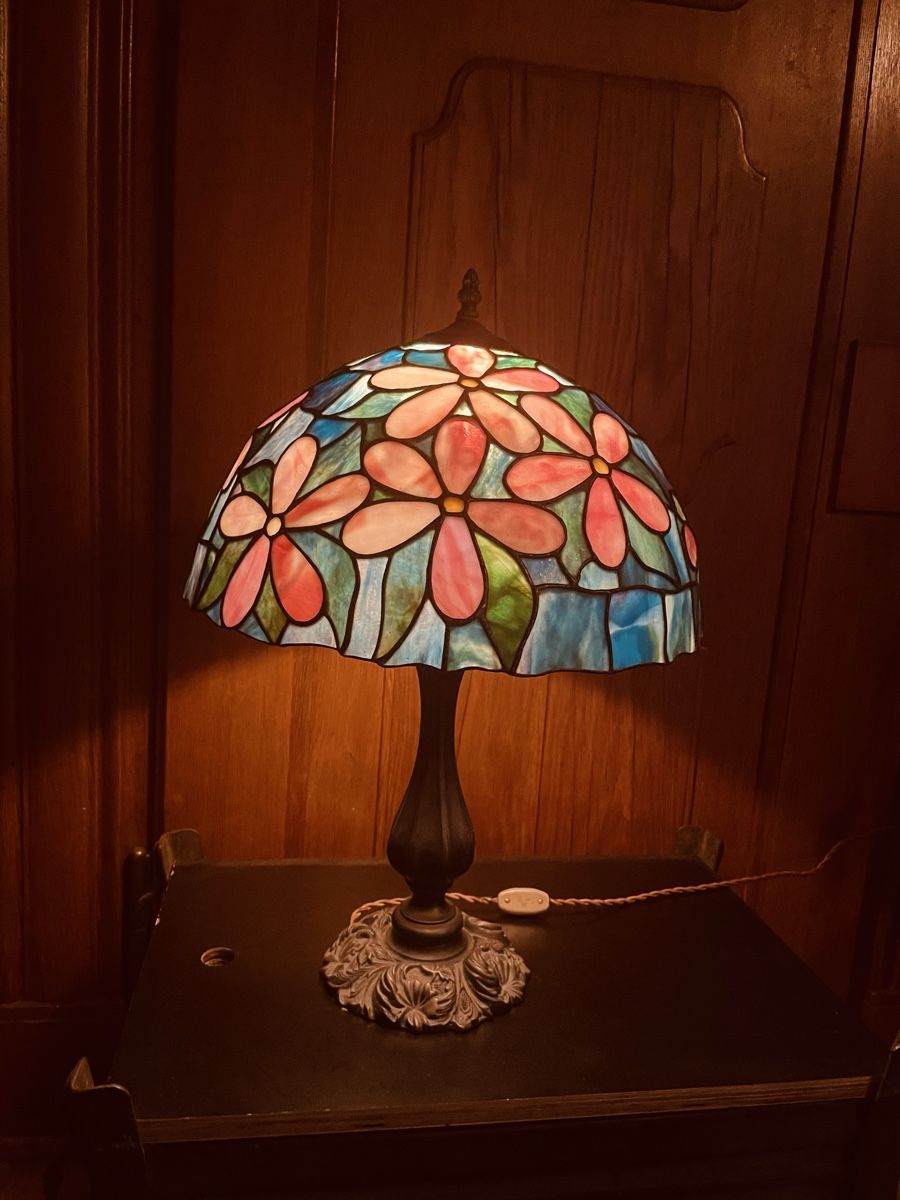 Lampade: Wunderschöne Tischlampe im Tiffany Stil – Usato da Wald ZH venduto da Fabi_N