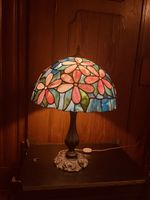 Wunderschöne Tischlampe im Tiffany Stil