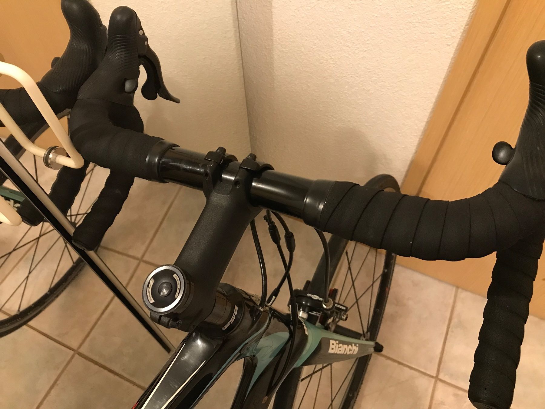 Bianchi Biciclette: Bianchi Infinito T61 – Usato da Onnens VD venduto da FB_Onnens 4
