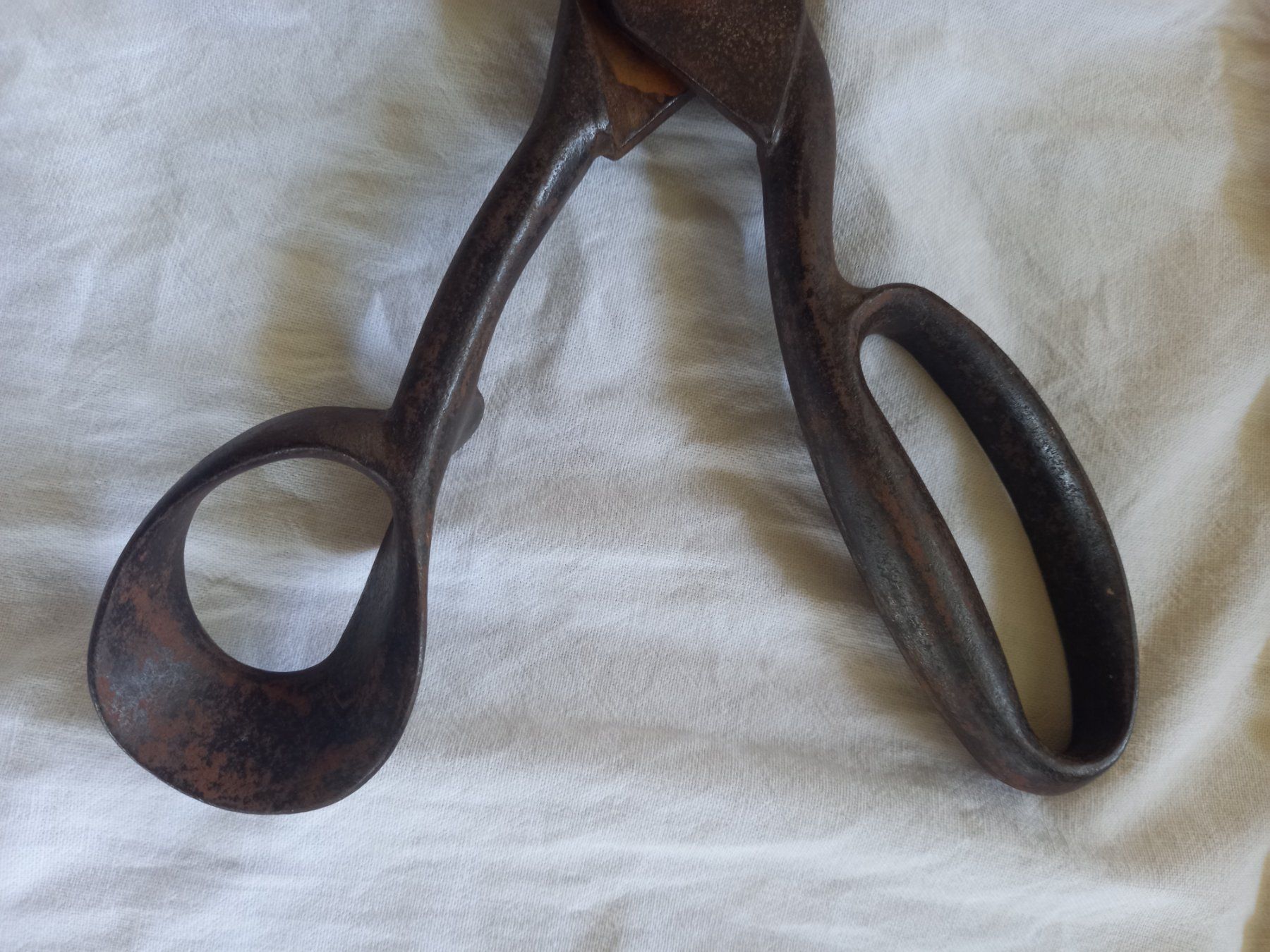 Tutti gli attrezzi: Ciseau de tailleur ancien en métal – Usato da Rossens FR venduto da Souris1 8