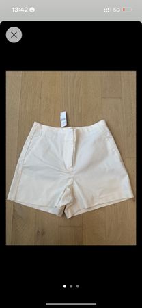 Short Ecru