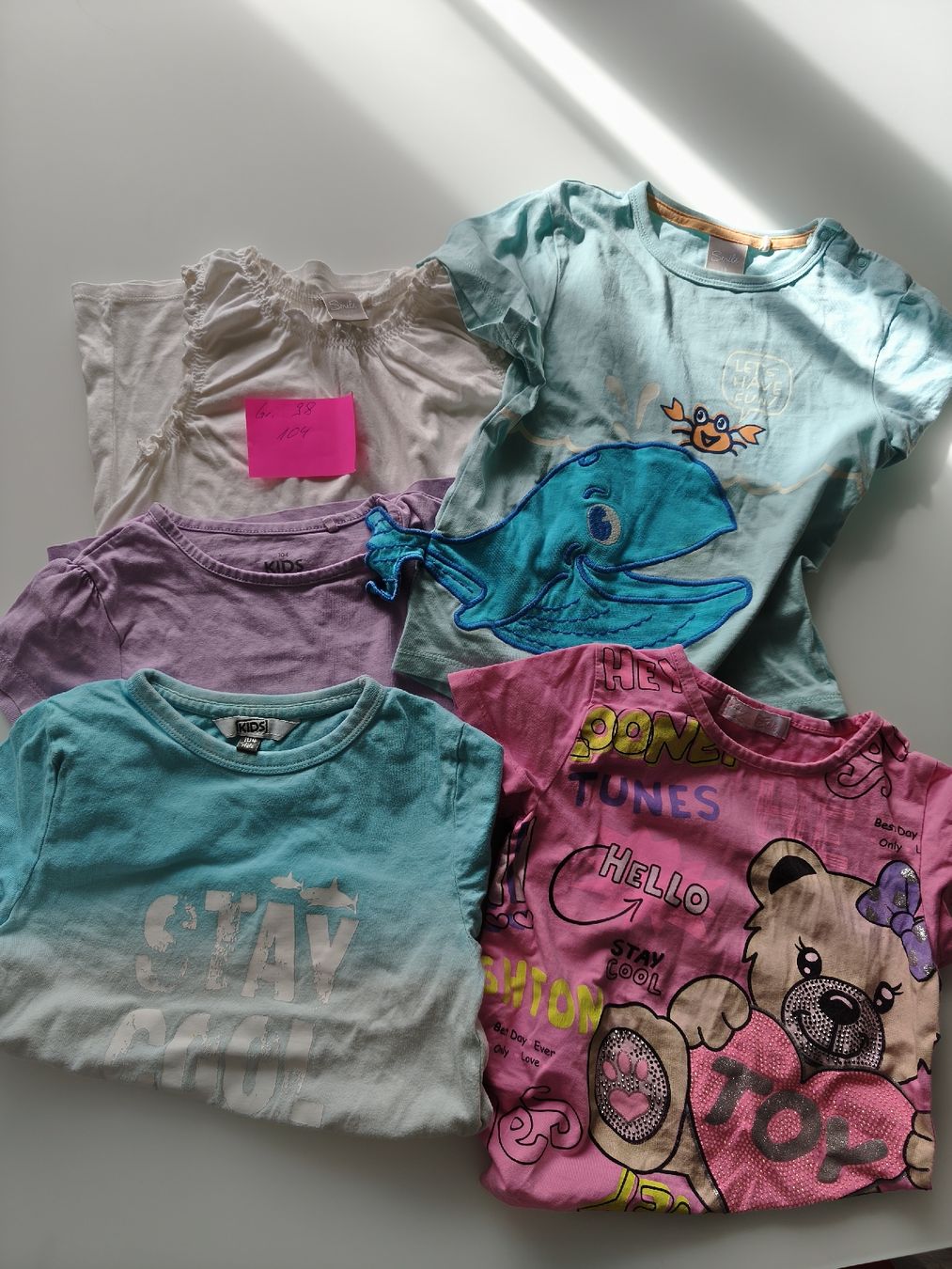 Camicette, T-shirt & Top: 5 T'Shirt Gr.104 – Usato da Schwarzenbach LU venduto da killer08