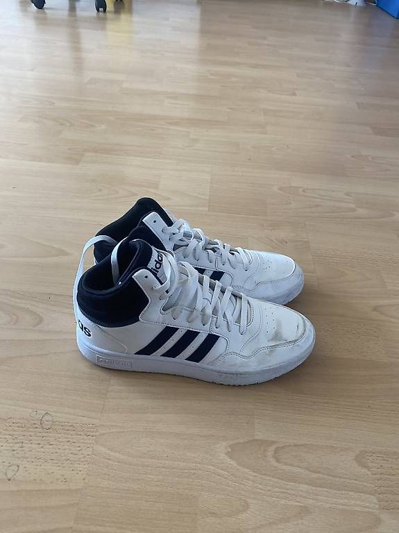 Scarpe da uomo: Adidas Schuhe 46 – Usato da Zürich venduto da ER-