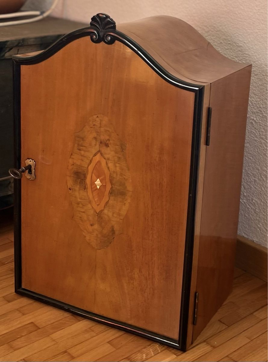 Armadi: Schönes antikes Kästchen  – Usato da Ottikon venduto da san_w99n 3