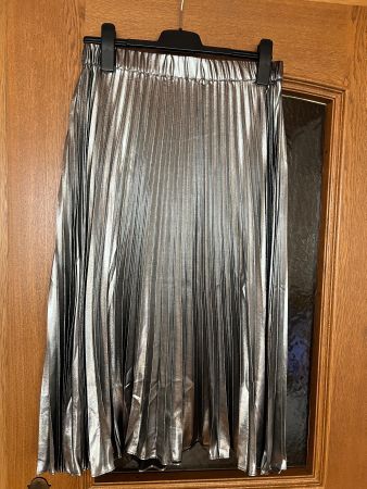 Plissierter Rock silber Gr. 38- NEU