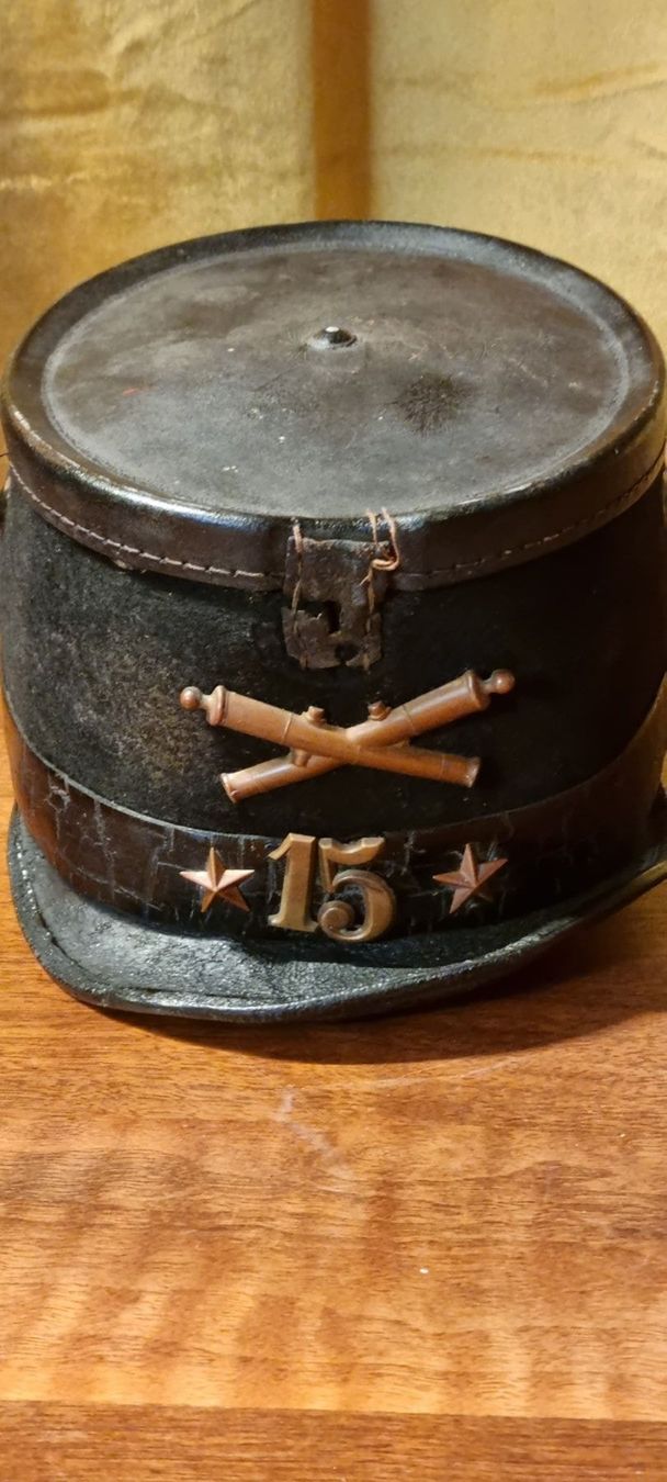 Hüte, Mützen & Caps: Tschako 1892 Kanonen – Gebraucht aus Grenchen von swiss.antiques 1