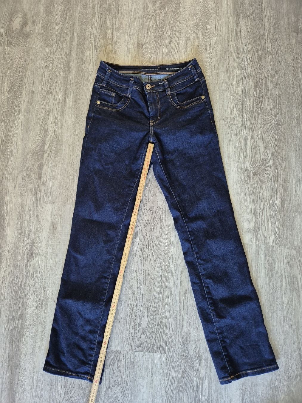 Tom Tailor Jeans: Tom Tailor Jeans Gr. 26 – Nuovo (secondo la descrizione) da Weisslingen venduto da monkeyboarder