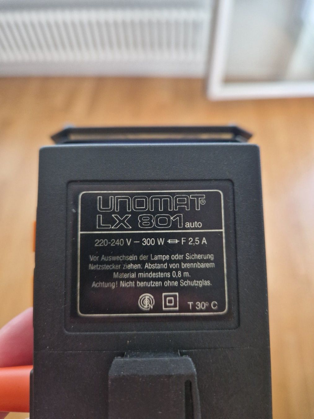 Lampade: UNOMAT LX801 Auto Compact Video Safety Light – Usato da Schaffhausen venduto da tdd_yds8 2