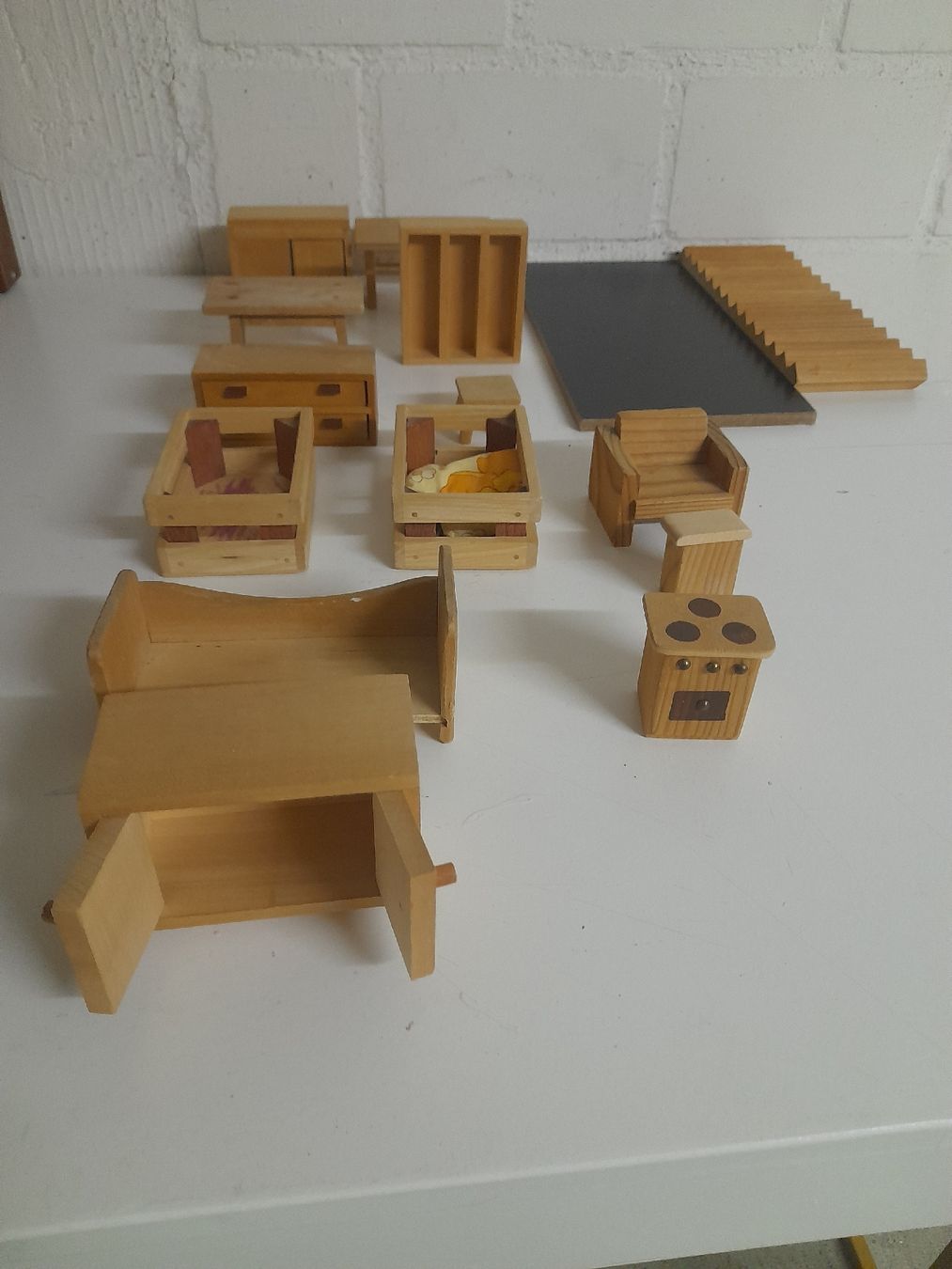 Case e mobili per bambole: puppenhaus aus holz – Usato da Glattbrugg venduto da B_B 6