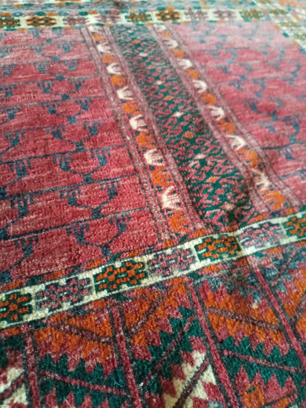 Teppiche: Alter Teppich – Gebraucht aus Schmerikon von ellemi_ 3