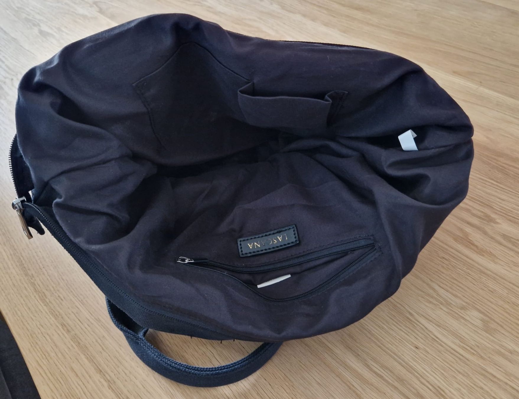Taschen für Damen: Handtasche / Shopper / Strandtasche /Umhängetasche – Neu und originalverpackt aus Dagmersellen von Jamie89 1