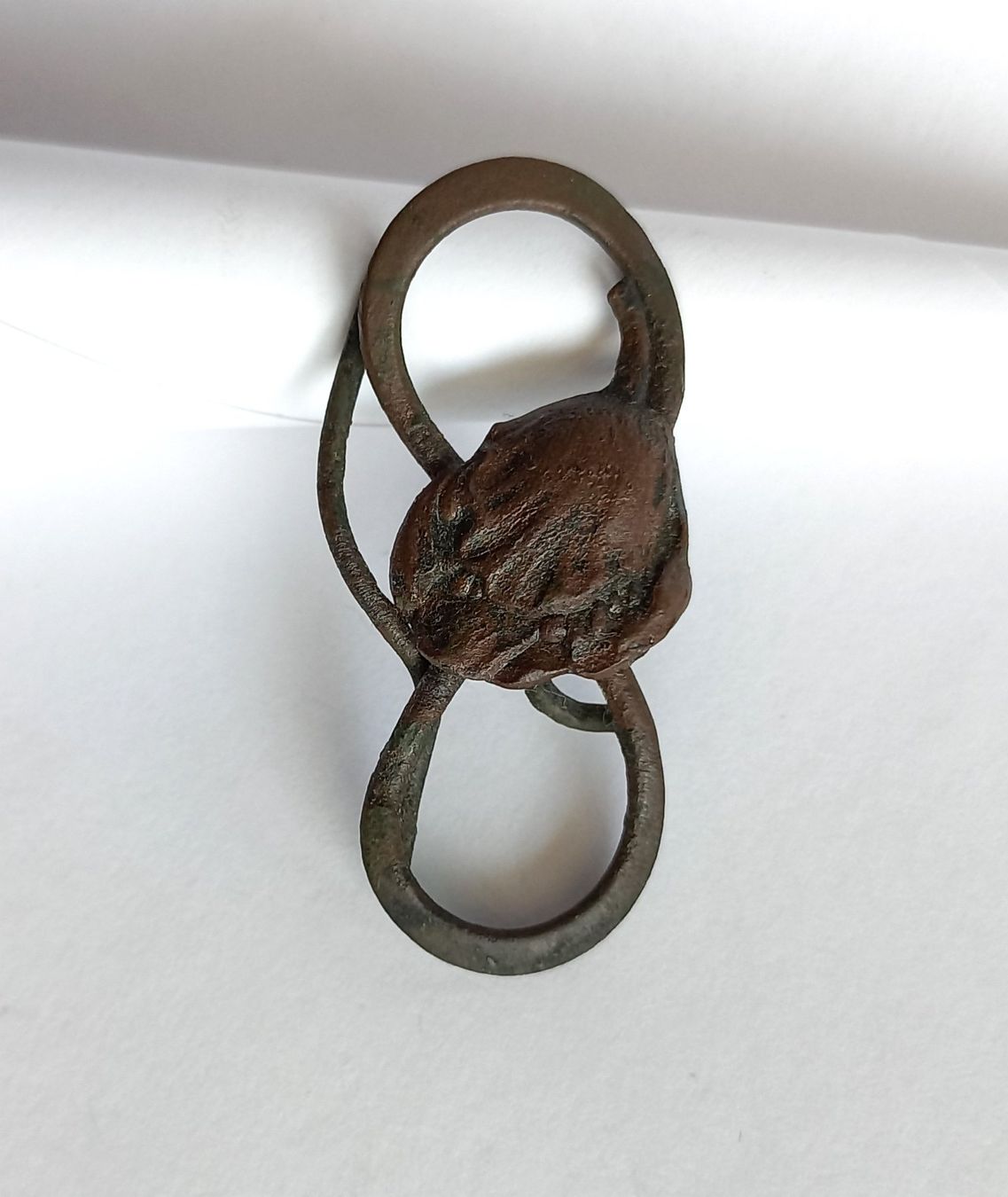 Ciondoli: Antike Bronze-Schalschnalle – Usato da Bévilard venduto da Orscha