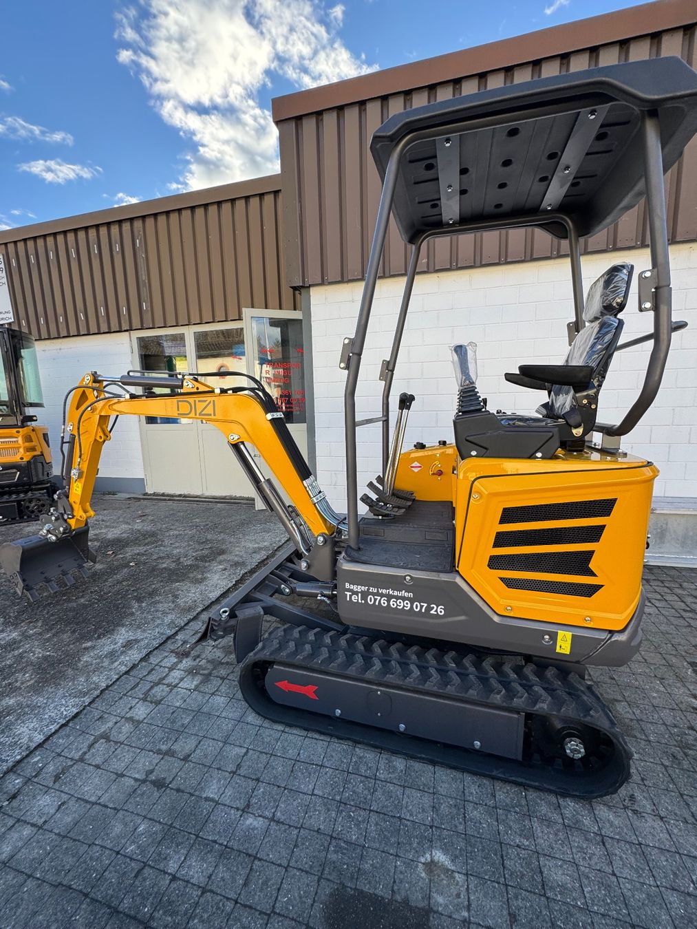 Escavatori: Bagger 1.8T GANZ NEU – Nuovo e nell'imballaggio originale da Biel/Bienne venduto da inf_p8rh 1