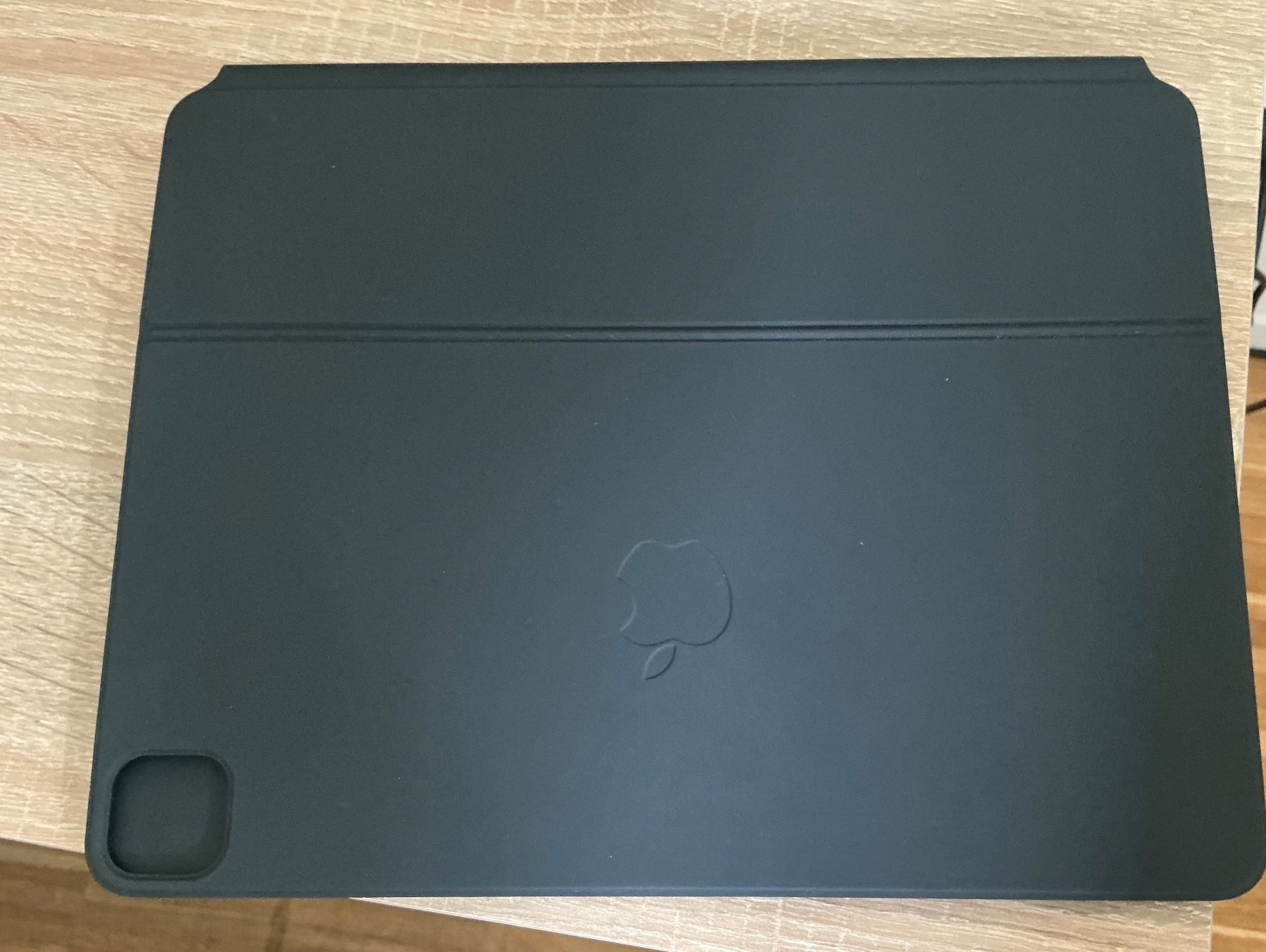 Apple Tastiere: Apple Magic Keyboard 12.9 iPad Pro 12.9 / iPad Air 13 – Nuovo (secondo la descrizione) da Bern venduto da Mcurieux 1