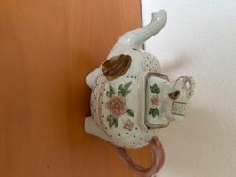 ELEFANT  TEEKANNE  PORZELLAN