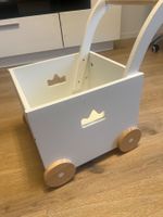 Spielzeugkiste auf Rollen