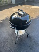WEBER Classic Kettle Ø 57 cm Holzkohlegrill (Schwarz)