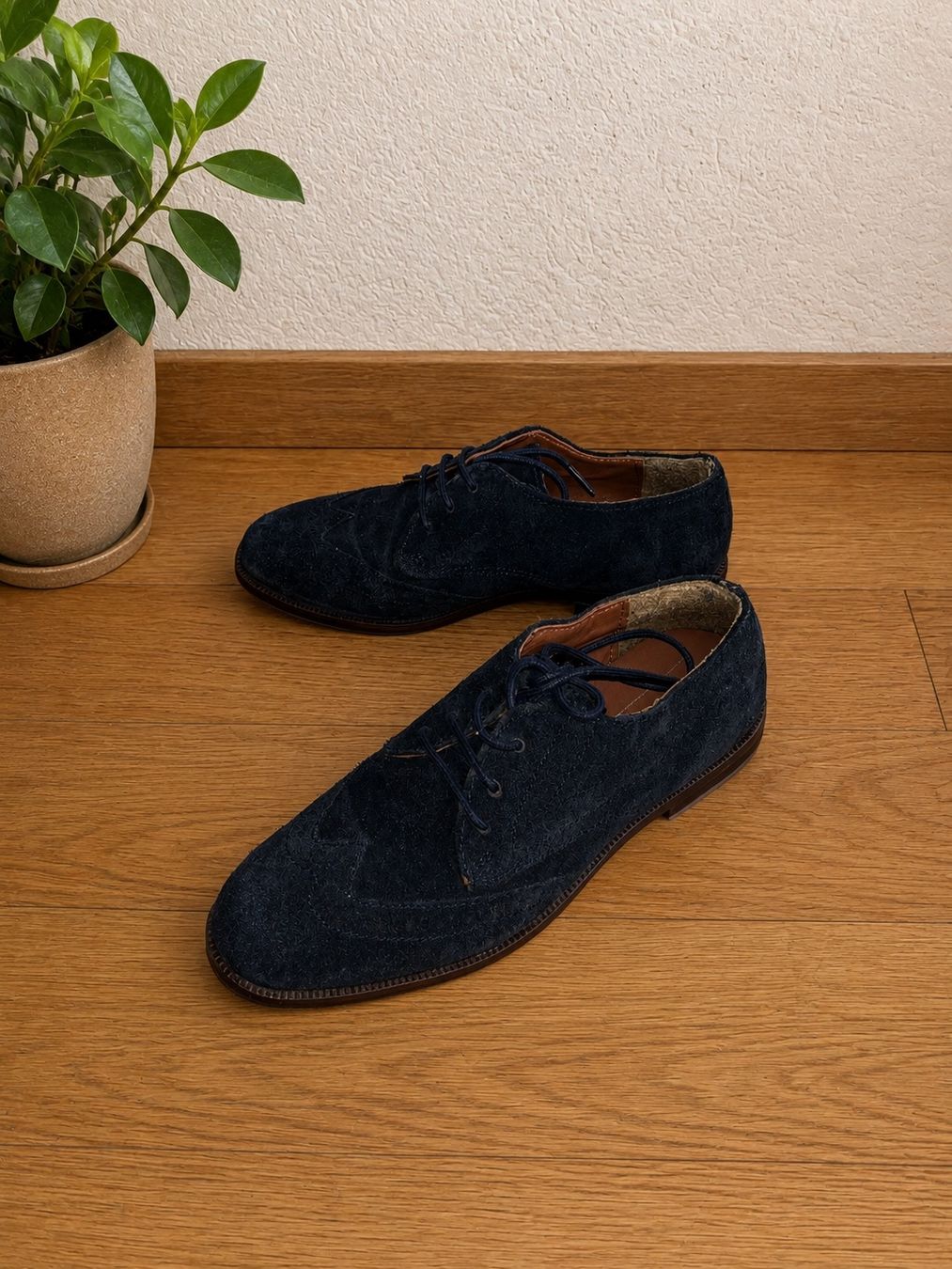 Friboo Scarpe per ragazzi: Friboo Wildleder-Schnürschuhe Gr. 34 – Usato da St.Gallen venduto da Jamaruqua