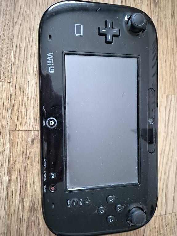 Console: Wii-U Spielkonsole / Wii-U Gamepad – Usato da Jona venduto da cri_8k9k 1