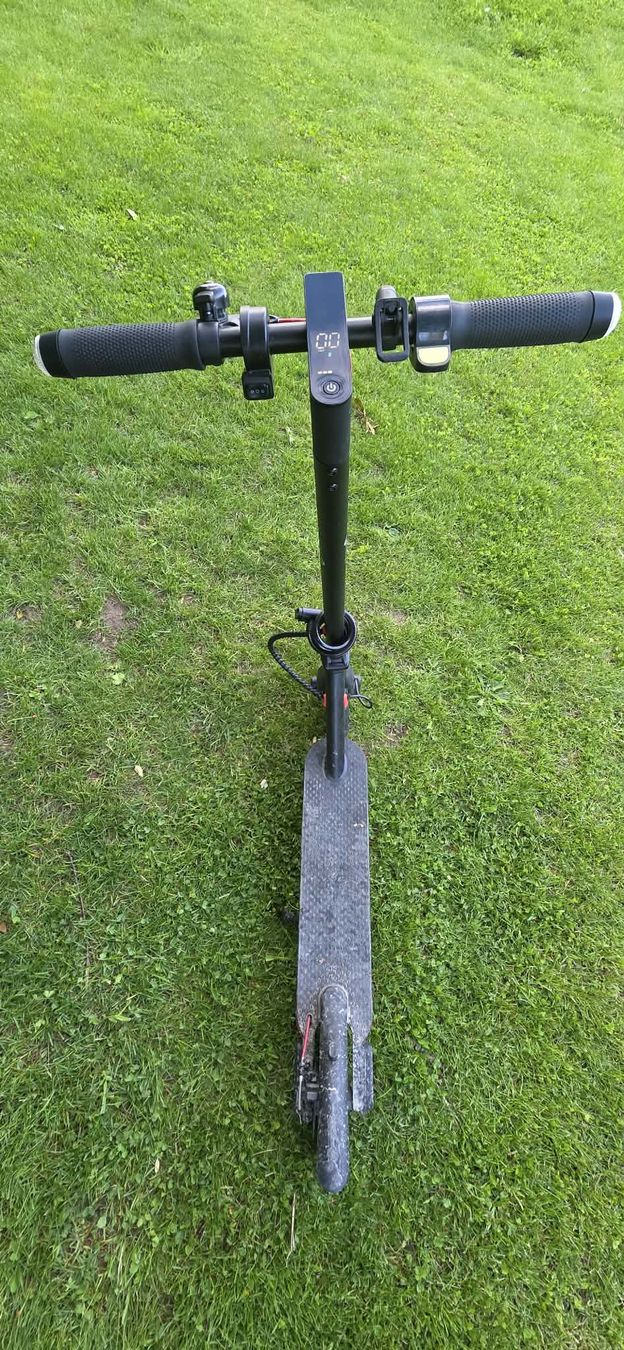 Scooter: Trottinette électrique Océan Drive 25km/h – Usato da Riaz venduto da vanucaptures 1