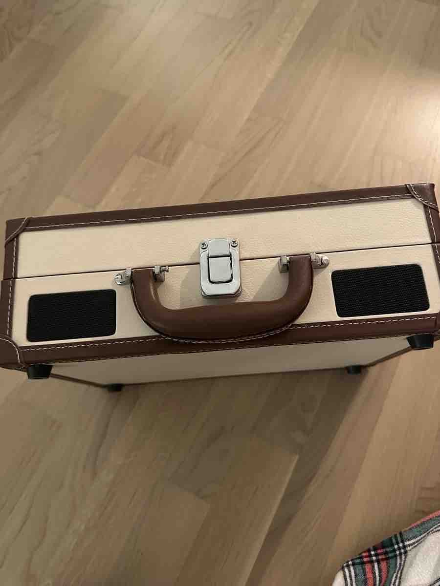 Plattenspieler: ION Vinyl Motion Deluxe Record Player – Neu (gemäss Beschreibung) aus Dübendorf von jac_smh7 5