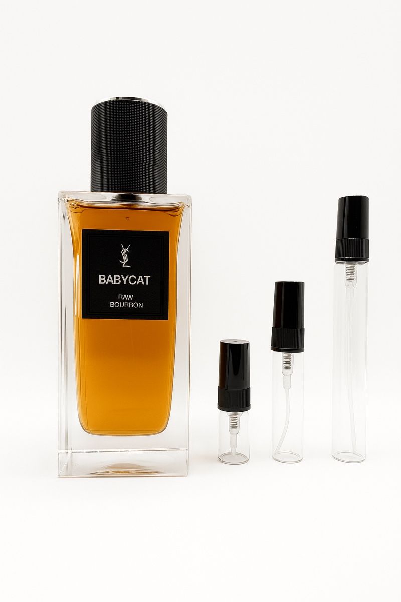 Saint Laurent Profumi & Eau de Toilette: Yves Saint Laurent - Babycat Raw Bourbon - 2ML - Probe – Nuovo (secondo la descrizione) da Düdingen venduto da parfum_tester