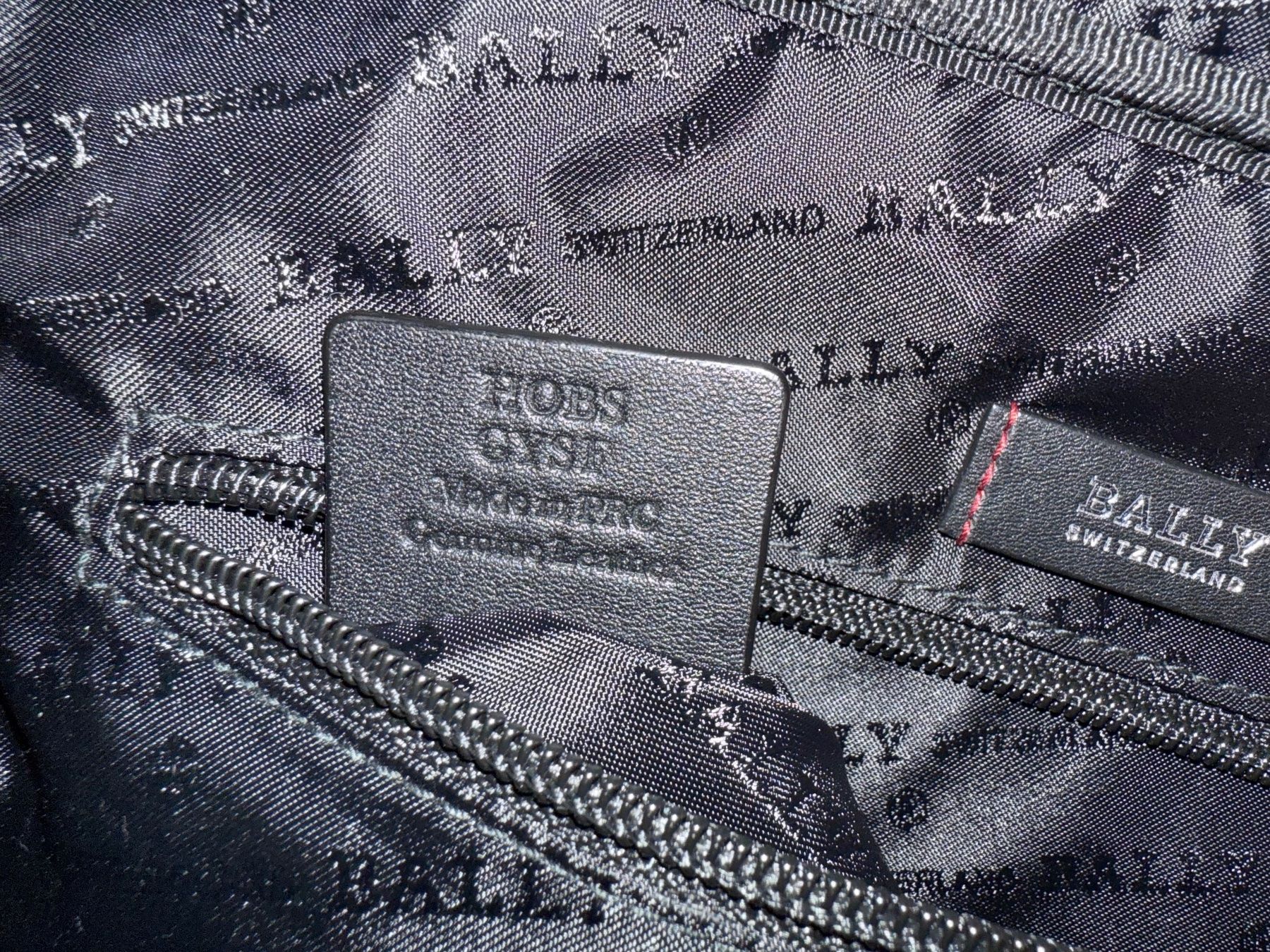 Bally Sonstige Kleidung & Accessoires: Petit sac en bandoulière Bally – Neu (gemäss Beschreibung) aus Genève von Igoreuf 3