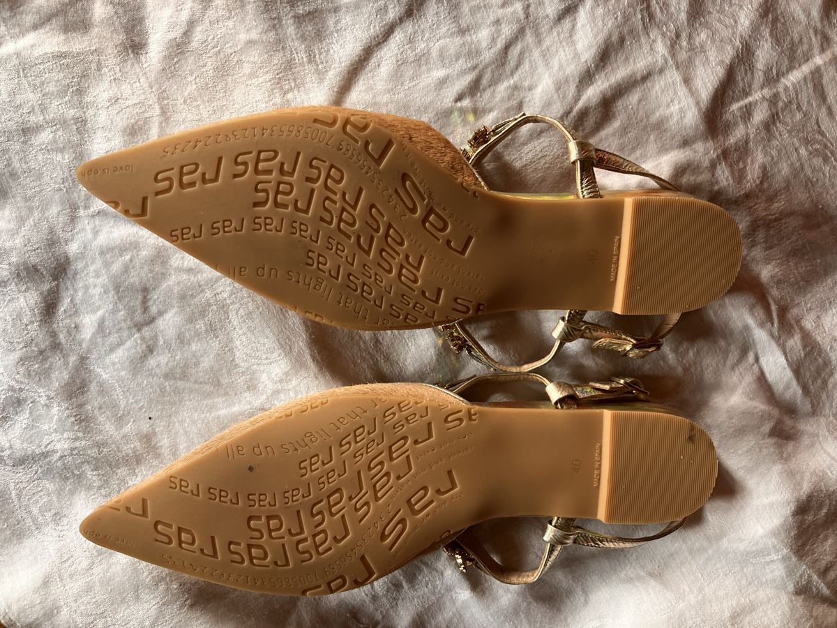 Scarpe da donna:  Neue Schuhe von ras Spanien Gr 40 – Nuovo (secondo la descrizione) da Bassersdorf venduto da groovygremlin 2