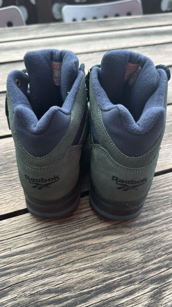 Reebok Scarpe da donna: Wanderschuhe Reebok, soft, neuwertig ca. 3-mal getragen. – Usato da Zürich venduto da Barbq 2