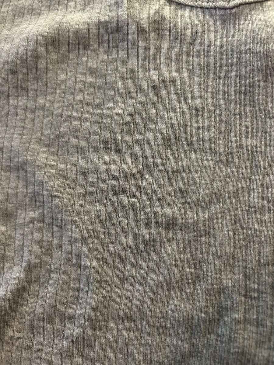 Bershka Tops: Bershka Top Grau🩶 – Gebraucht aus Bern von jul_tv62 2