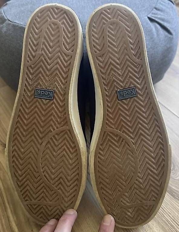 Scarpe da donna: Keds Sneakers – Usato da Davos Dorf venduto da ros_6gpj 3