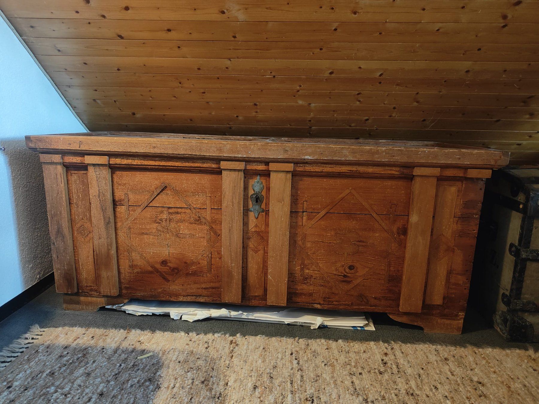 Cassapanche: Holztruhe antik – Usato da Zürich venduto da sel_wnt5 3